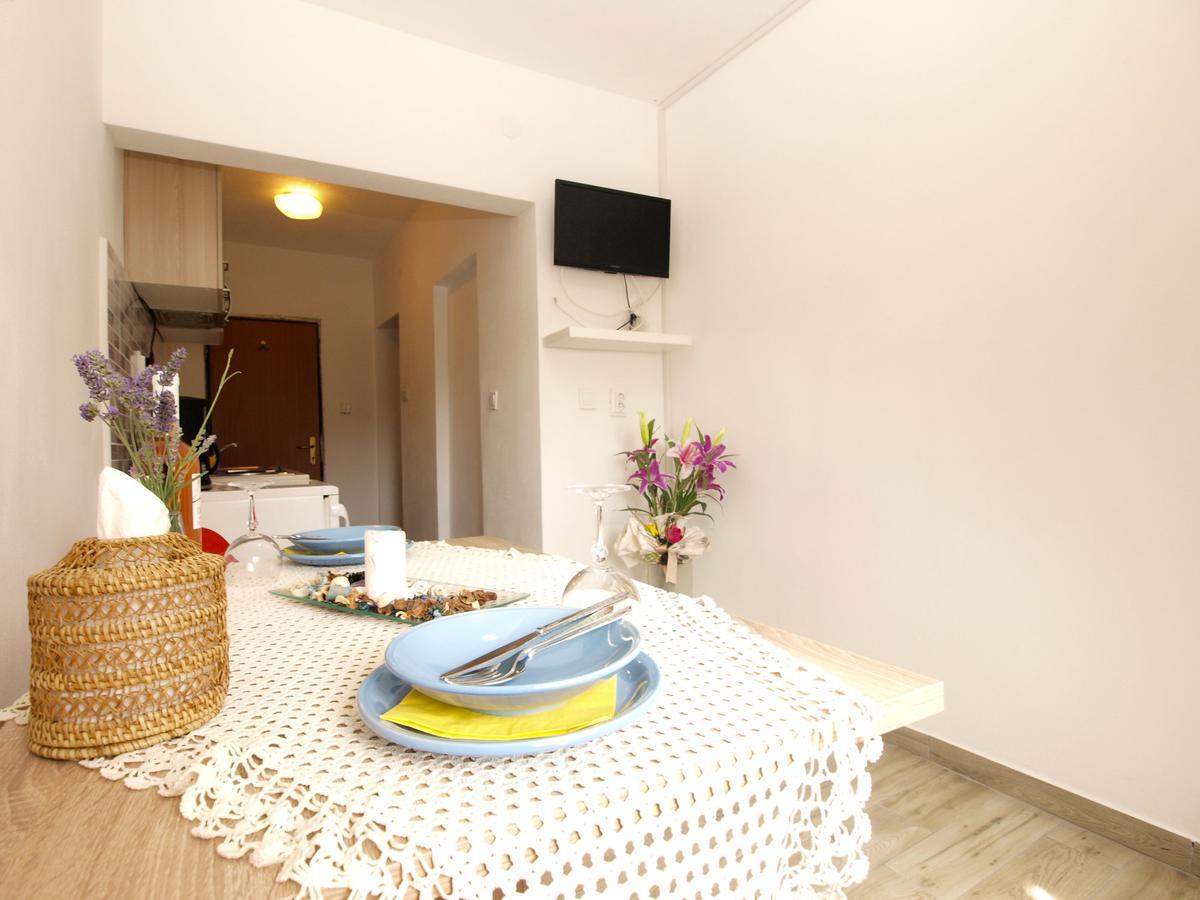 Apartments Davor 1676 Banjole Extérieur photo