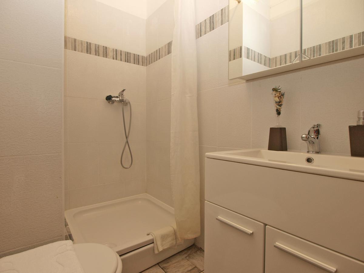 Apartments Davor 1676 Banjole Extérieur photo