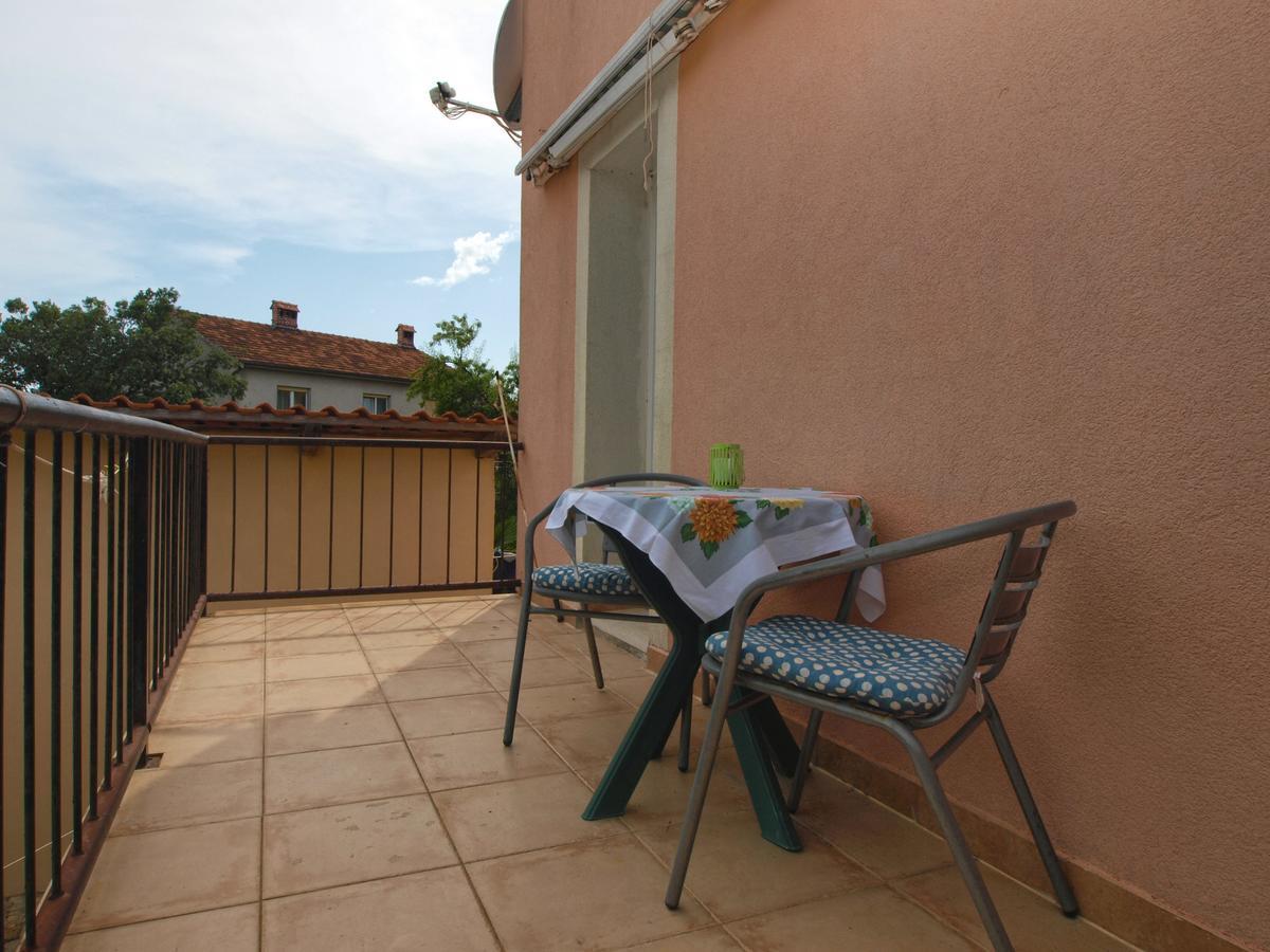 Apartments Davor 1676 Banjole Extérieur photo