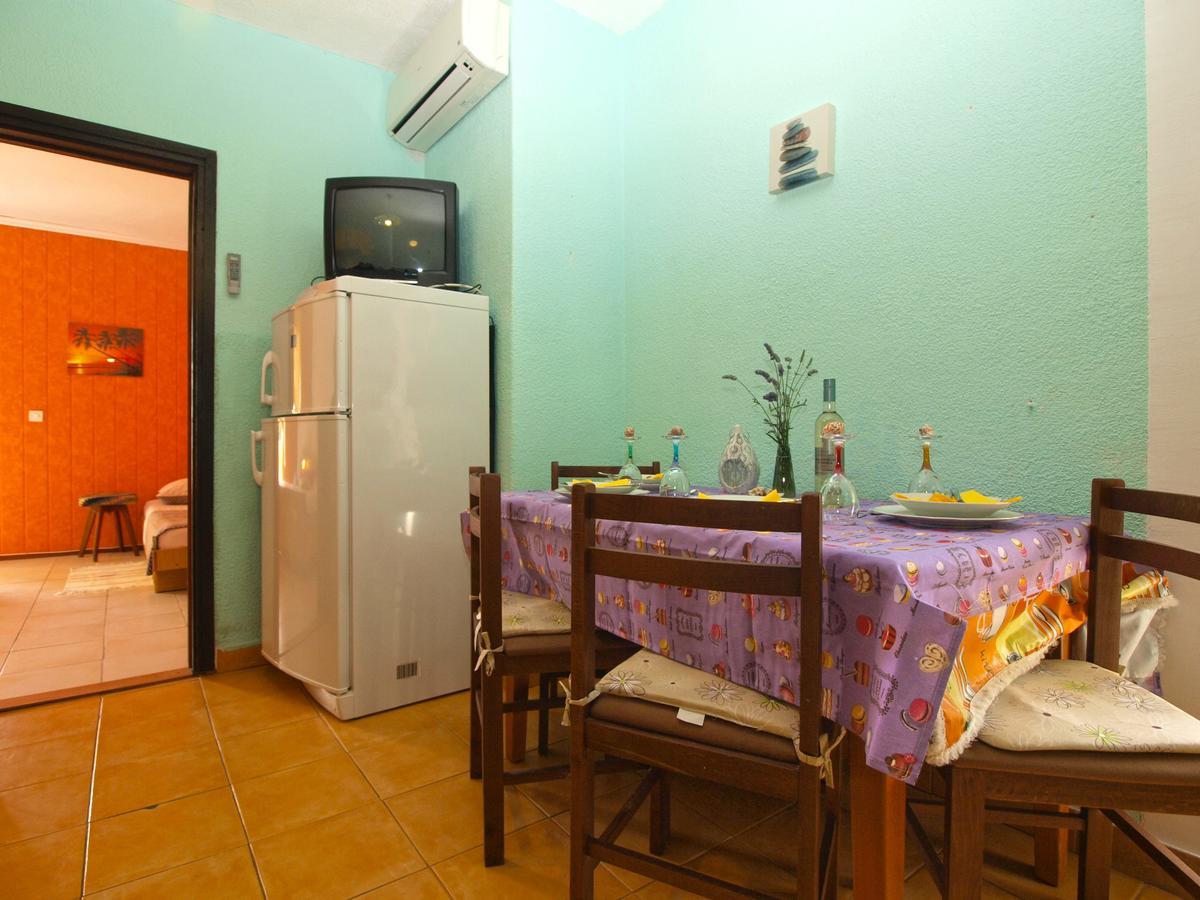 Apartments Davor 1676 Banjole Extérieur photo