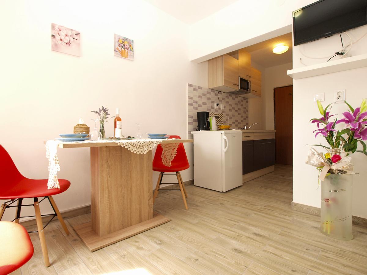 Apartments Davor 1676 Banjole Extérieur photo