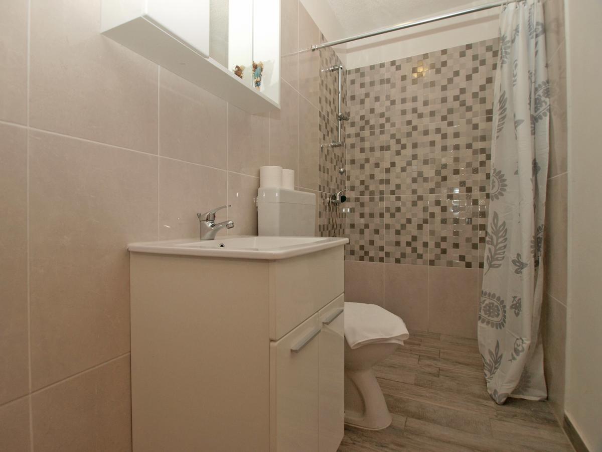 Apartments Davor 1676 Banjole Extérieur photo