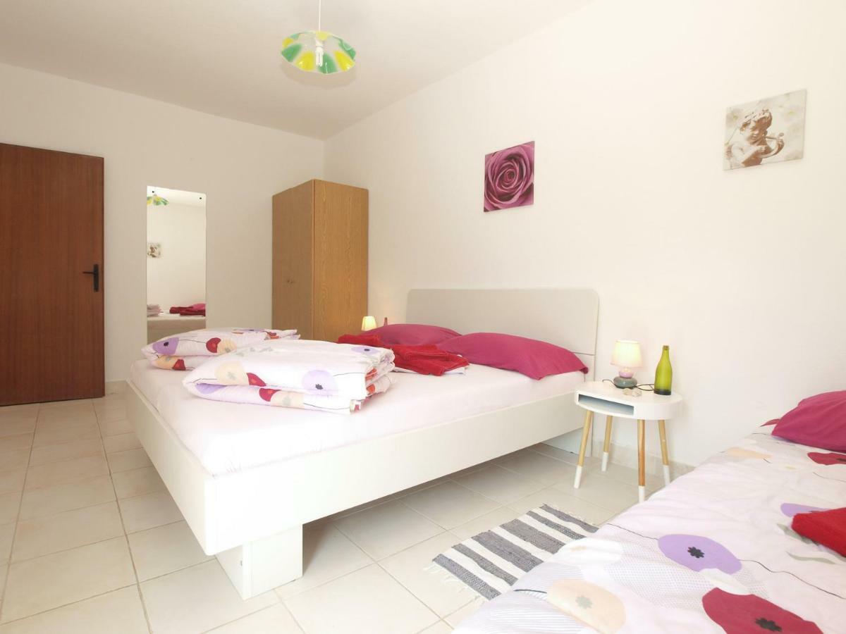 Apartments Davor 1676 Banjole Extérieur photo