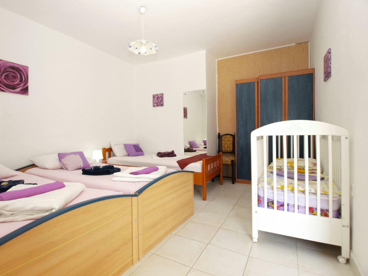 Apartments Davor 1676 Banjole Extérieur photo