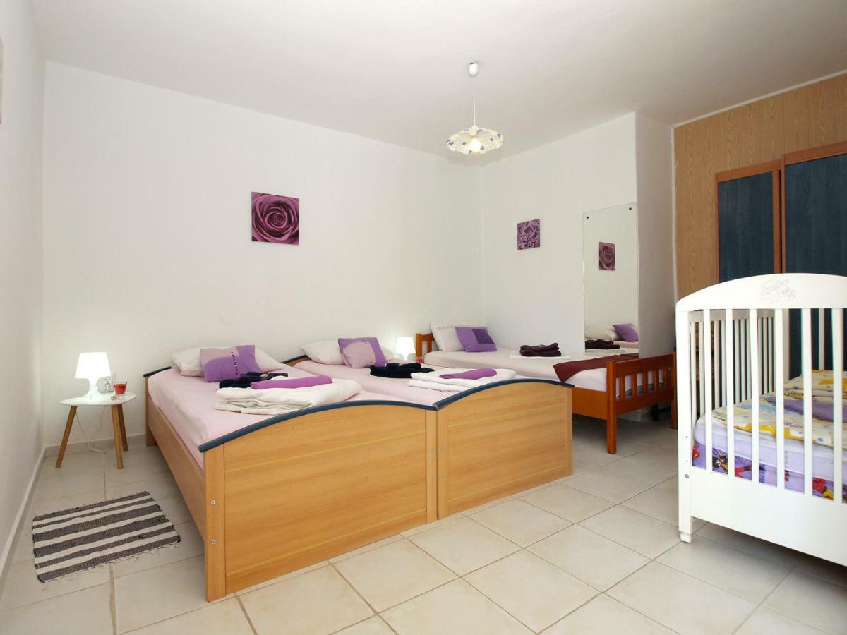 Apartments Davor 1676 Banjole Extérieur photo