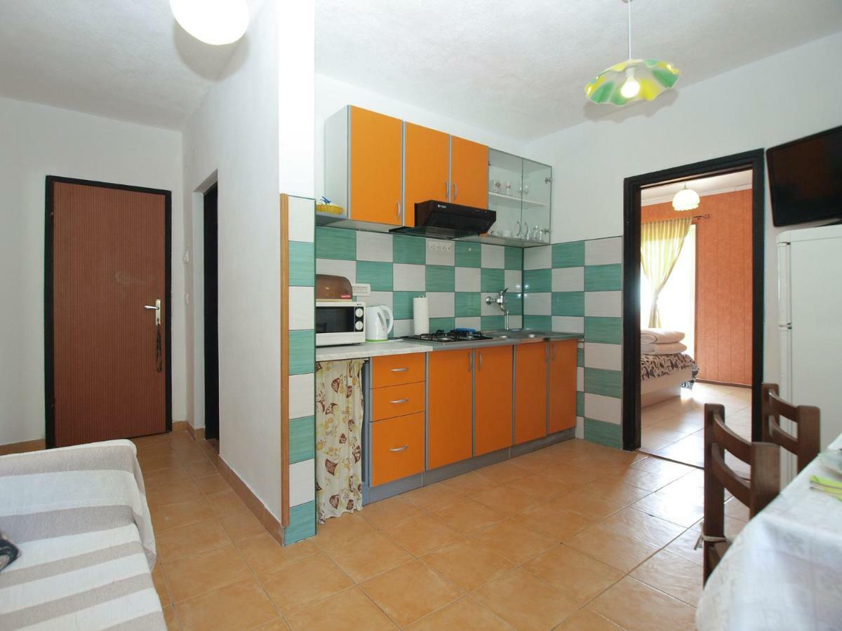 Apartments Davor 1676 Banjole Extérieur photo